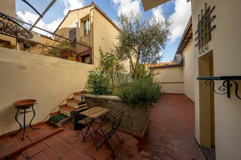 Apartmán Raffinato Trilocale San Frediano Florencie Exteriér fotografie